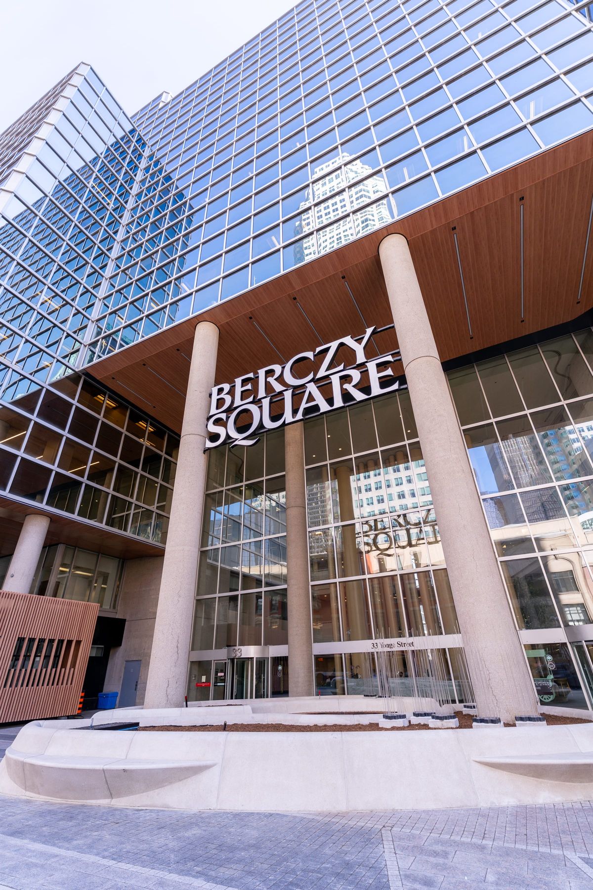 Peninsula Toronto office 1